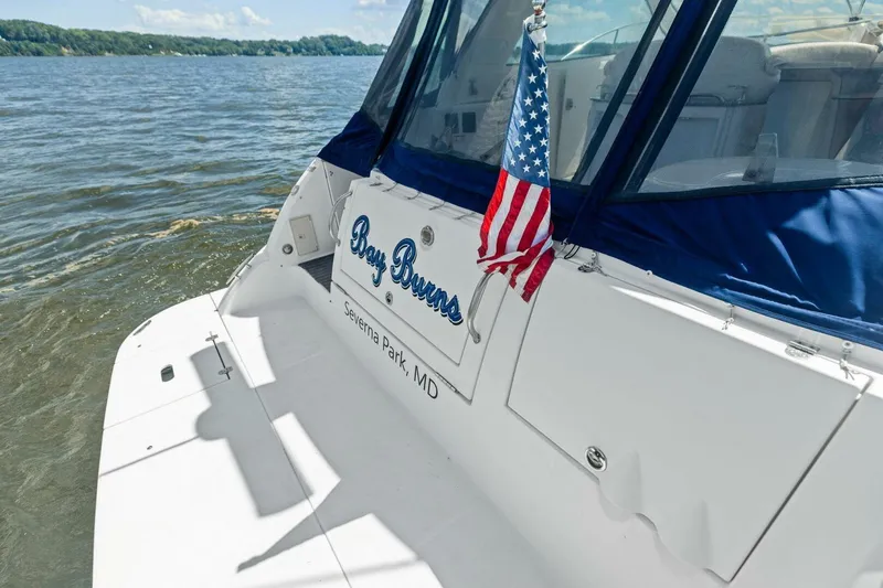 Slide: The Image of 2007 Cruisers 390 Express Cruiser 'Bay Burns' - 8