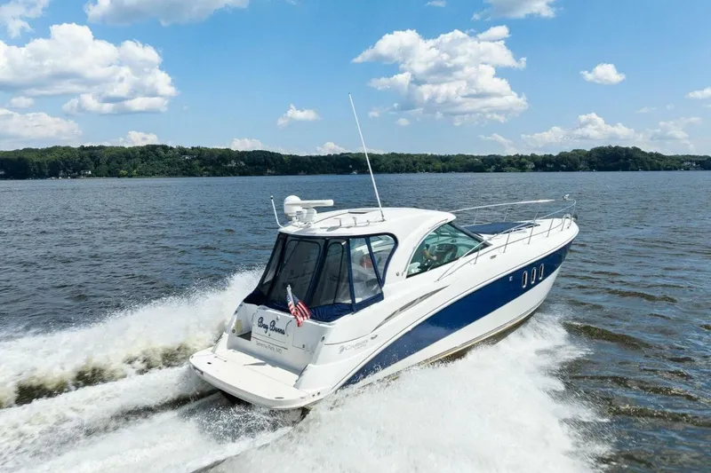 Slide: The Image of 2007 Cruisers 390 Express Cruiser 'Bay Burns' - 56