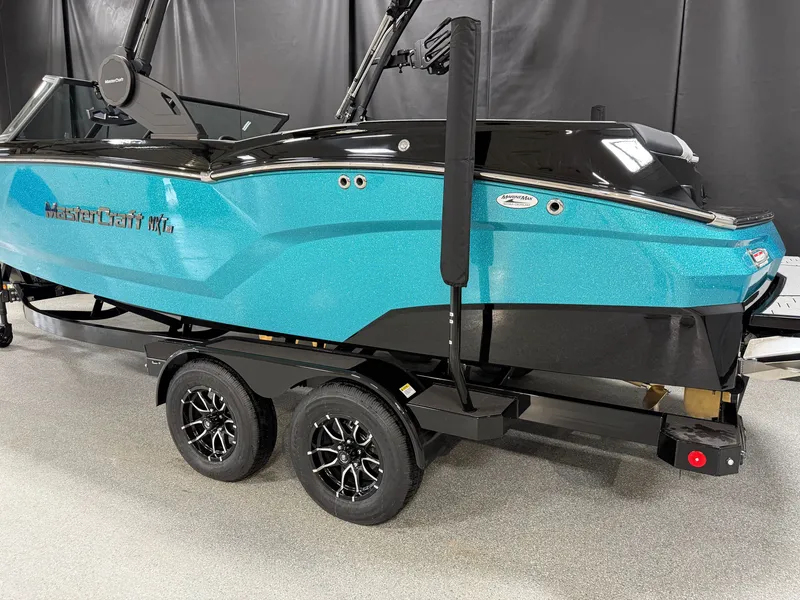 Slide: The Image of MasterCraft NXT22 2026 - 101