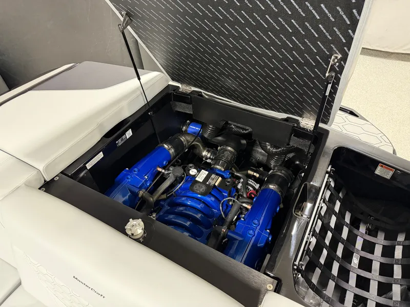 Slide: The Image of MasterCraft NXT22 2026 - 27