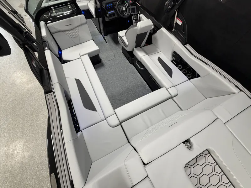 Slide: The Image of MasterCraft NXT22 2026 - 29