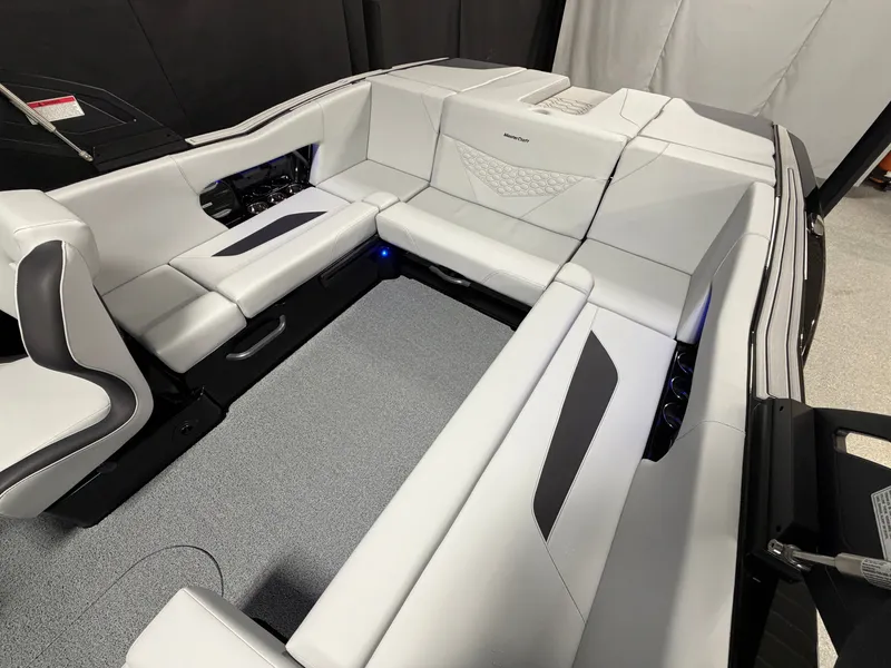 Slide: The Image of MasterCraft NXT22 2026 - 30