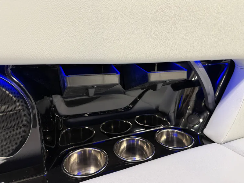Slide: The Image of MasterCraft NXT22 2026 - 40