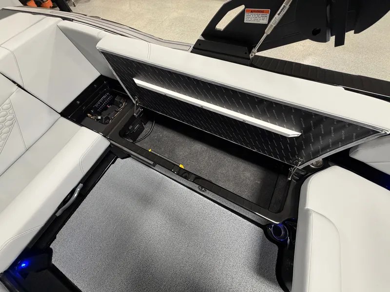Slide: The Image of MasterCraft NXT22 2026 - 46