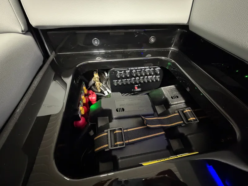 Slide: The Image of MasterCraft NXT22 2026 - 50