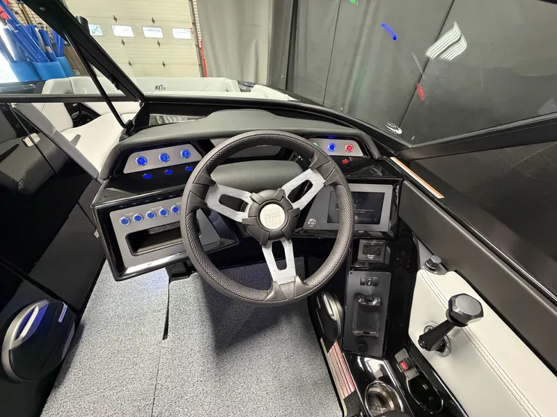 Slide: The Image of MasterCraft NXT22 2026 - 68