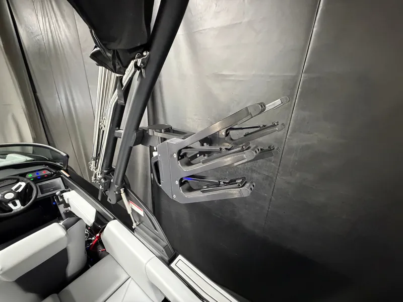 Slide: The Image of MasterCraft NXT22 2026 - 94