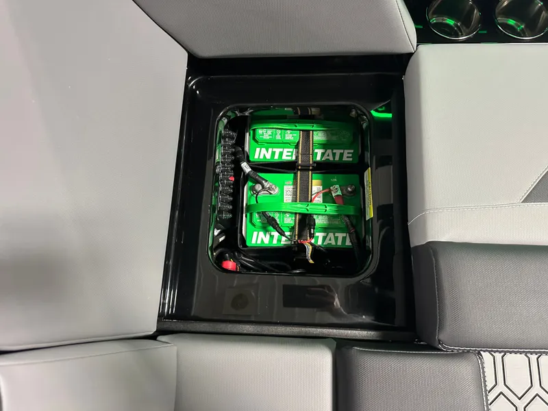 Slide: The Image of MasterCraft NXT22 2026 - 44