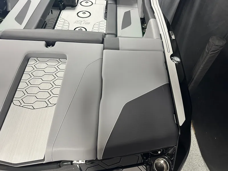 Slide: The Image of MasterCraft NXT22 2026 - 21