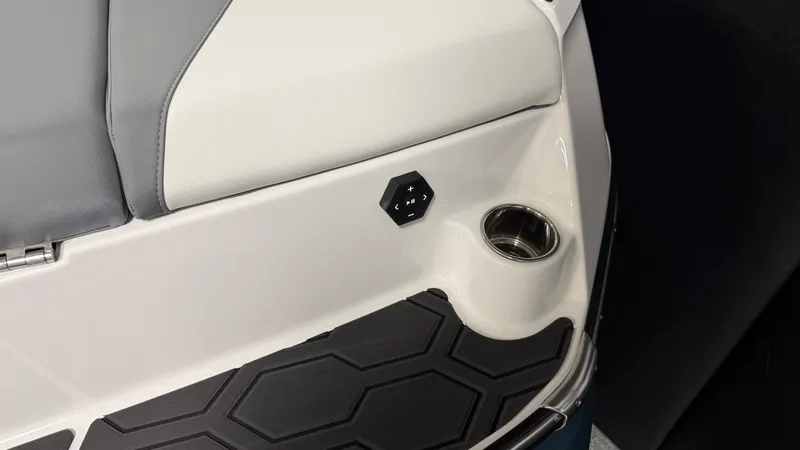 Slide: The Image of MasterCraft NXT23 2026 - 12