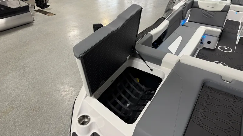 Slide: The Image of MasterCraft NXT23 2026 - 16