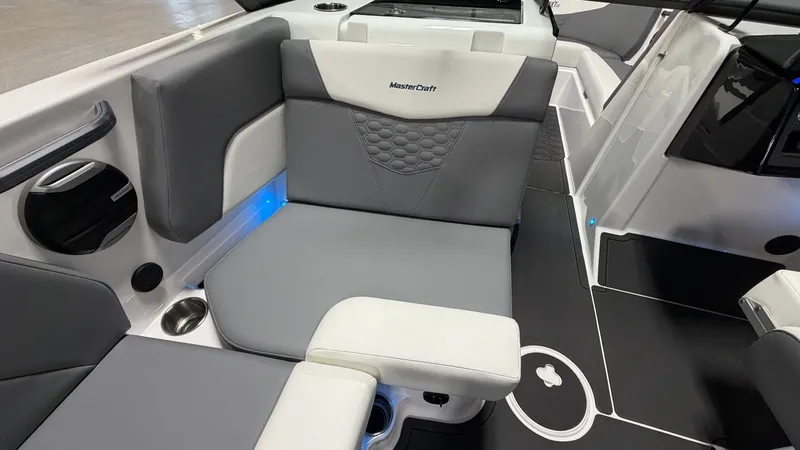 Slide: The Image of MasterCraft NXT23 2026 - 65