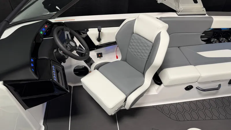 Slide: The Image of MasterCraft NXT23 2026 - 78