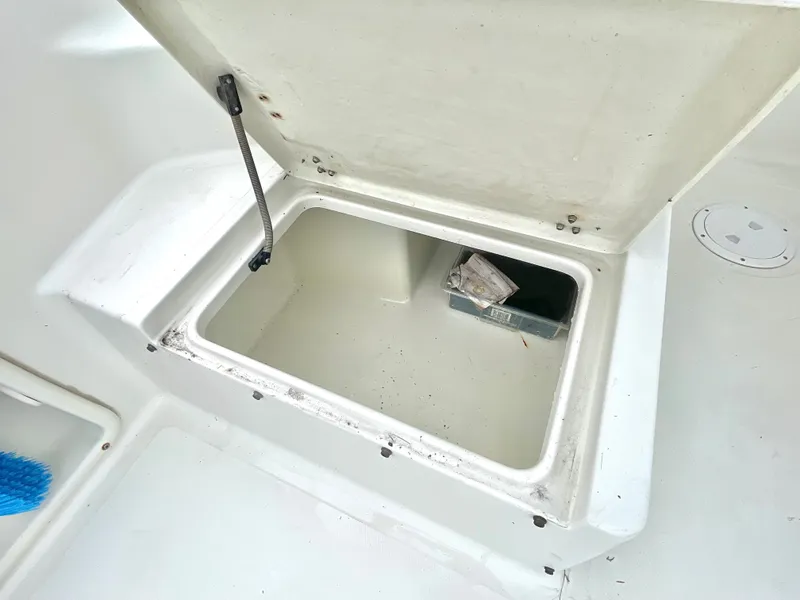 Slide: The Image of Sea Boss 210 Walkaround 2008 - 16