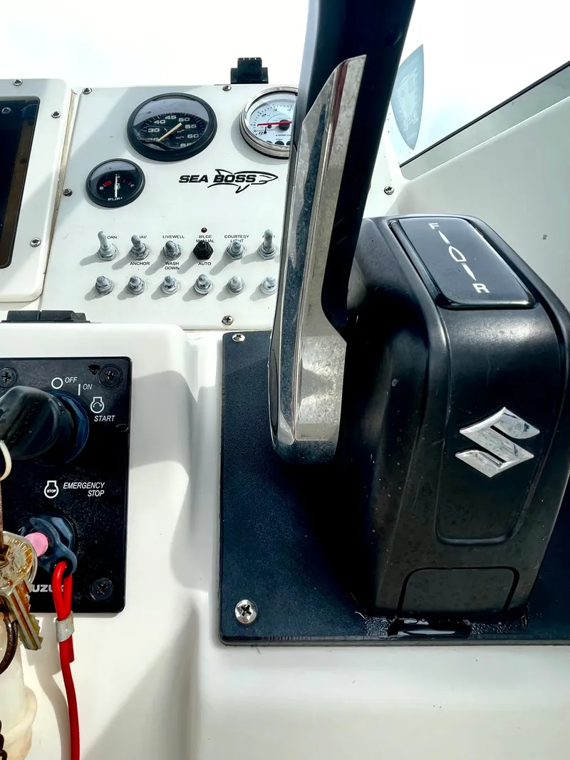 Slide: The Image of Sea Boss 210 Walkaround 2008 - 8