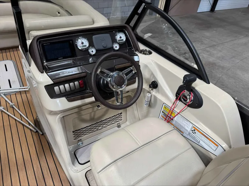 Slide: The Image of Premier 250 S-Series 2016 - 8