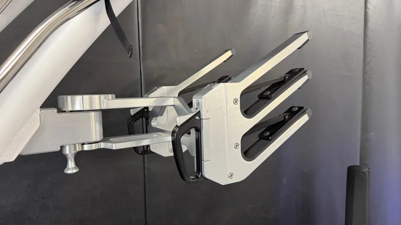 Slide: The Image of MasterCraft XT22 2026 - 108