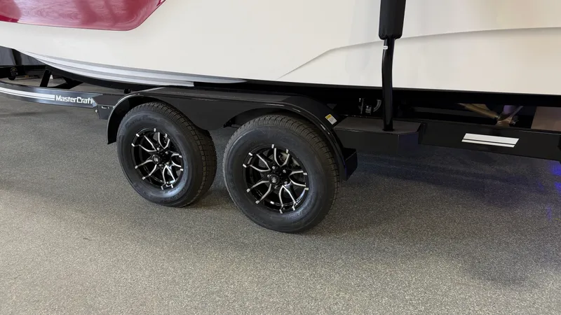 Slide: The Image of MasterCraft XT22 2026 - 117