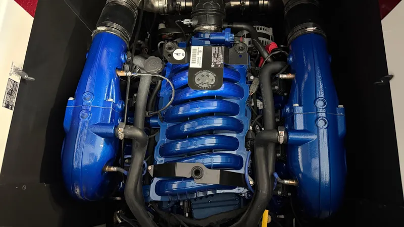 Slide: The Image of MasterCraft XT22 2026 - 29
