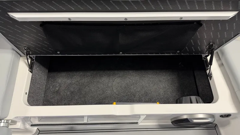 Slide: The Image of MasterCraft XT22 2026 - 52