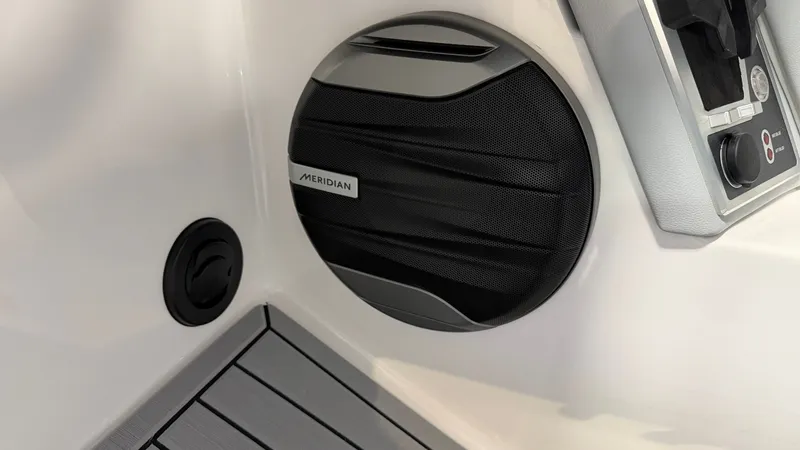 Slide: The Image of MasterCraft XT22 2026 - 87