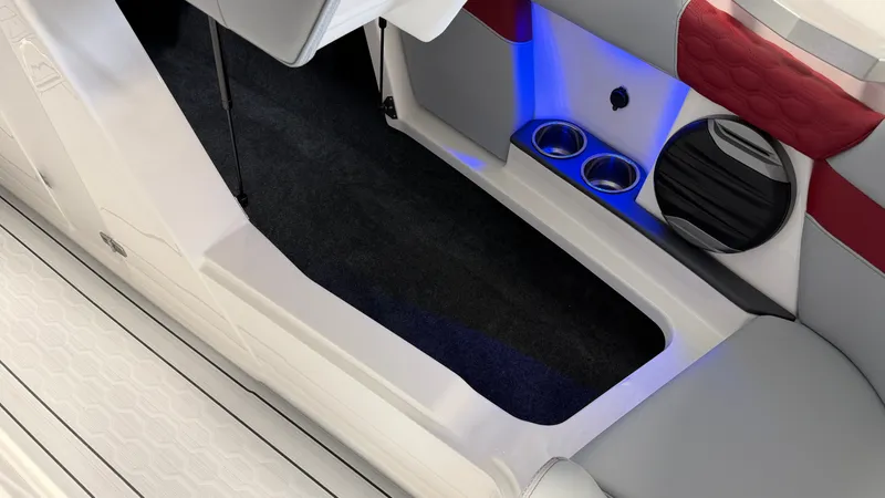 Slide: The Image of MasterCraft XT22 2026 - 96