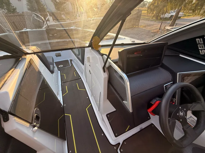 Slide: The Image of Scarab 285 LX Wake 2026 - 16