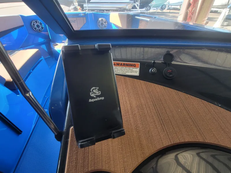 Slide: The Image of Yamaha 222XE 2025 - 11