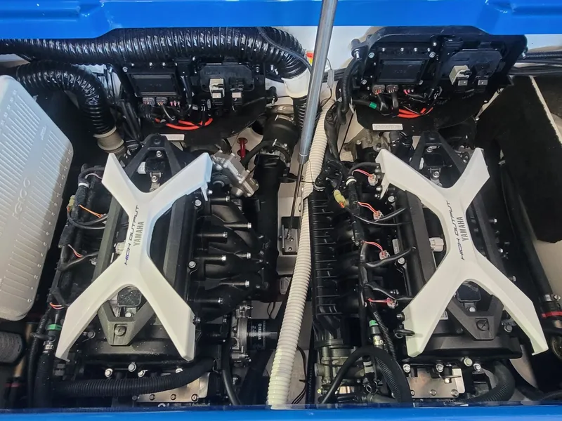 Slide: The Image of Yamaha 222XE 2025 - 14