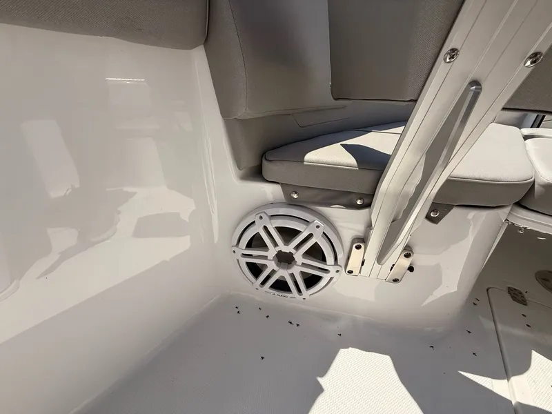 Slide: The Image of Wellcraft 243 Fisherman 2025 - 25