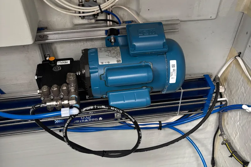 Slide: The Image of Seaway 1600 2022 model machinery with blue motor and connected cables. - 60