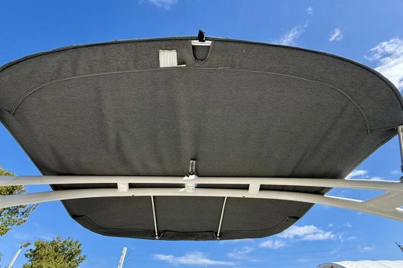 Slide: The Image of 2020 Yamaha AR210 boat canopy against a clear blue sky. - 38