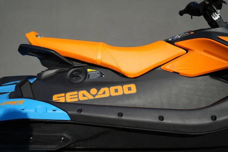 Slide: The Image of Sea-Doo Spark Trixx for 3 2026 - 19