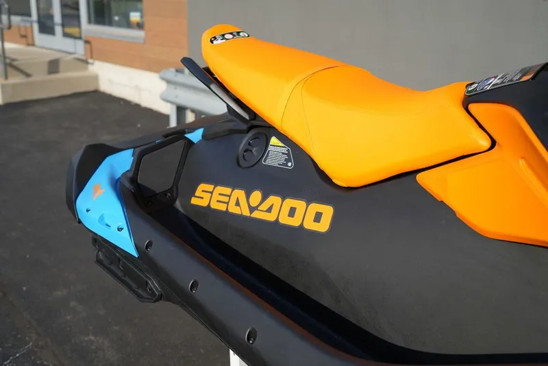 Slide: The Image of Sea-Doo Spark Trixx for 3 2026 - 8