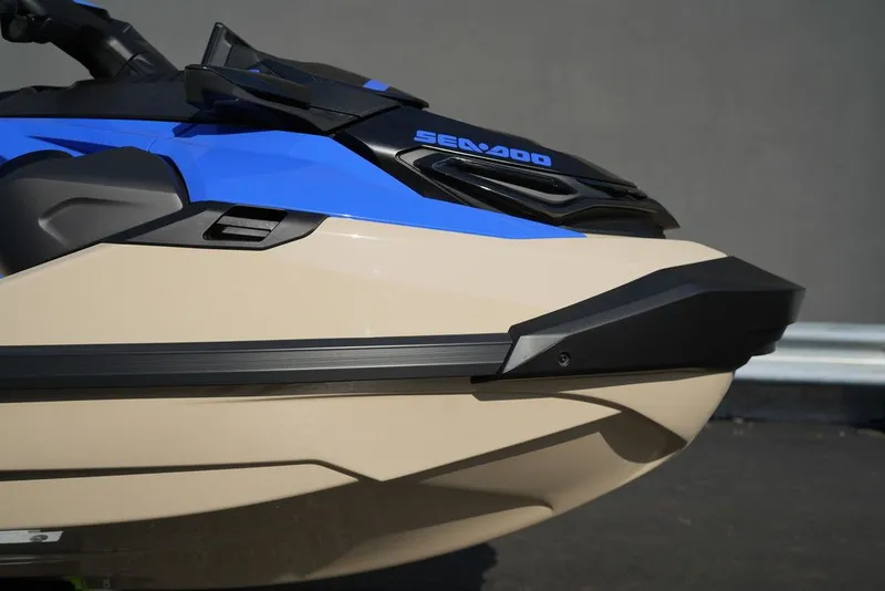 Slide: The Image of Sea-Doo Wake Pro 230 2026 - 20