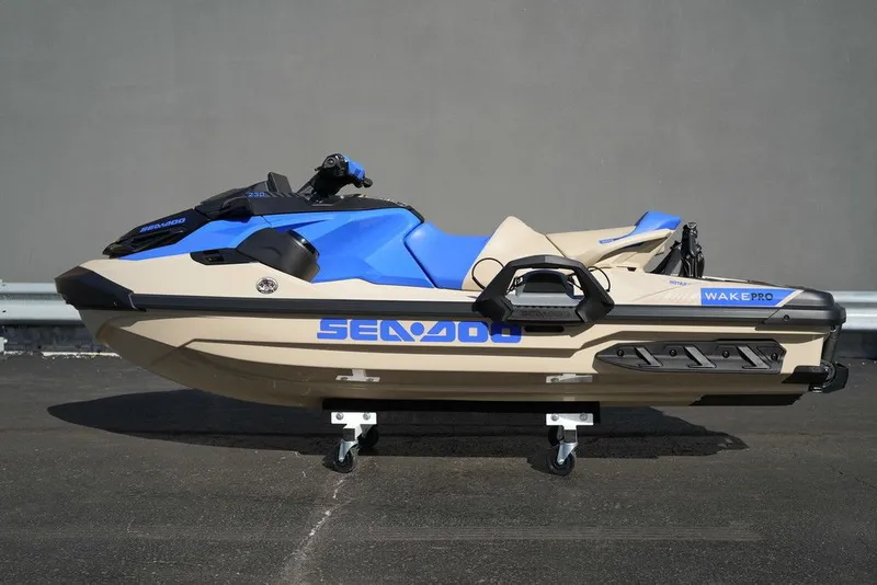 Slide: The Image of Sea-Doo Wake Pro 230 2026 - 26