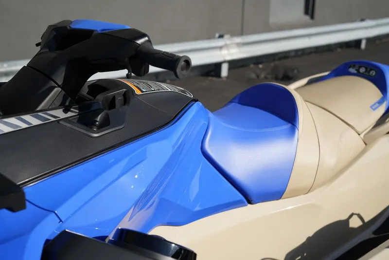 Slide: The Image of Sea-Doo Wake Pro 230 2026 - 32