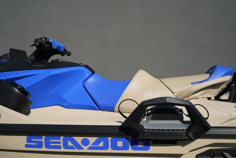 Slide: The Image of Sea-Doo Wake Pro 230 2026 - 43