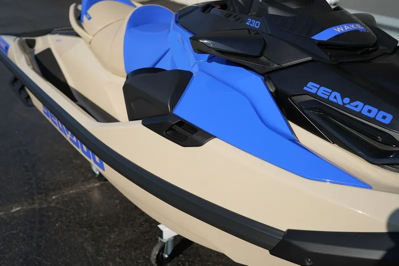 Slide: The Image of Sea-Doo Wake Pro 230 2026 - 7