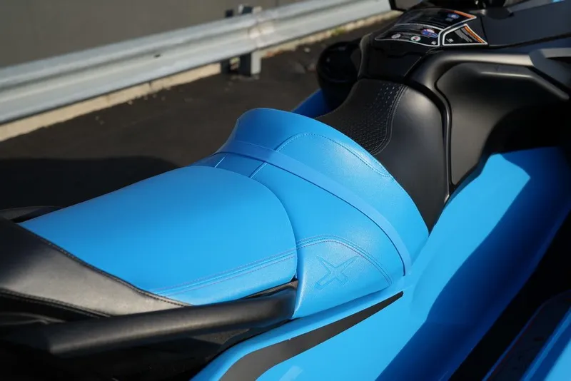 Slide: The Image of Sea-Doo RXT-X 325 2026 - 15