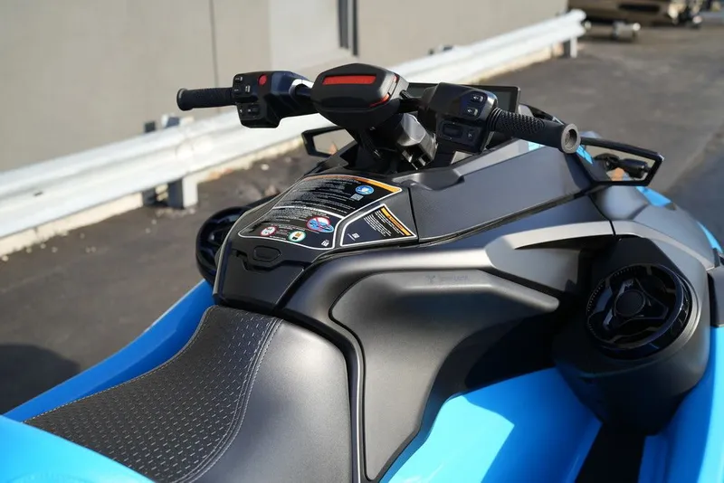 Slide: The Image of Sea-Doo RXT-X 325 2026 - 16