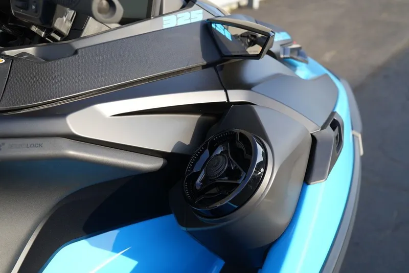 Slide: The Image of Sea-Doo RXT-X 325 2026 - 17