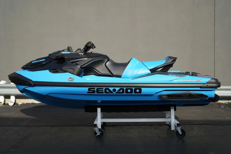 Slide: The Image of Sea-Doo RXT-X 325 2026 - 24