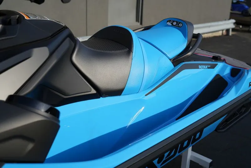 Slide: The Image of Sea-Doo RXT-X 325 2026 - 36