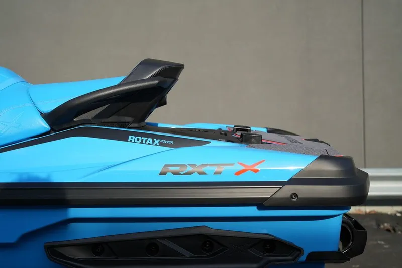 Slide: The Image of Sea-Doo RXT-X 325 2026 - 39