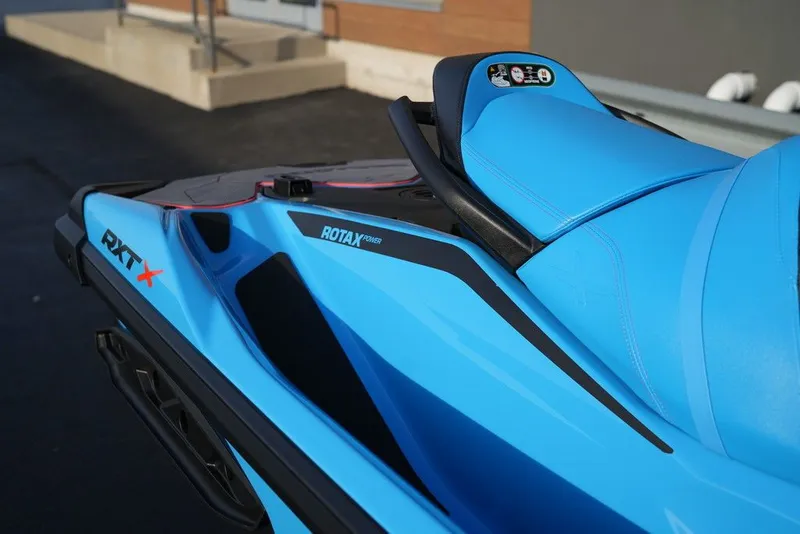 Slide: The Image of Sea-Doo RXT-X 325 2026 - 9