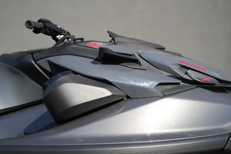 Slide: The Image of Sea-Doo GTR-X 300 2026 - 16