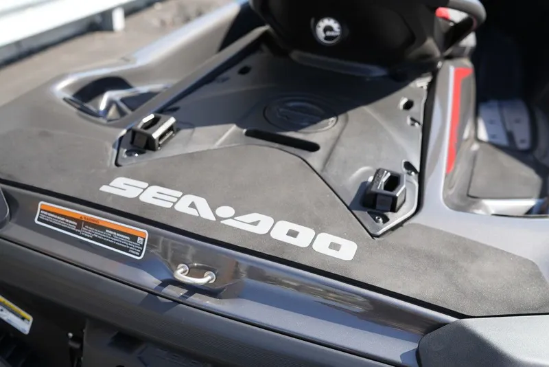 Slide: The Image of Sea-Doo GTR-X 300 2026 - 23