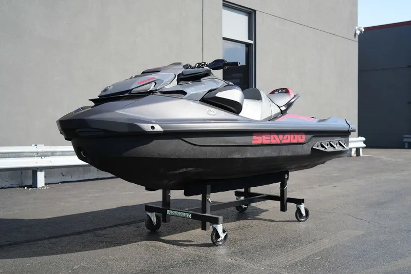 Slide: The Image of Sea-Doo GTR-X 300 2026 - 27