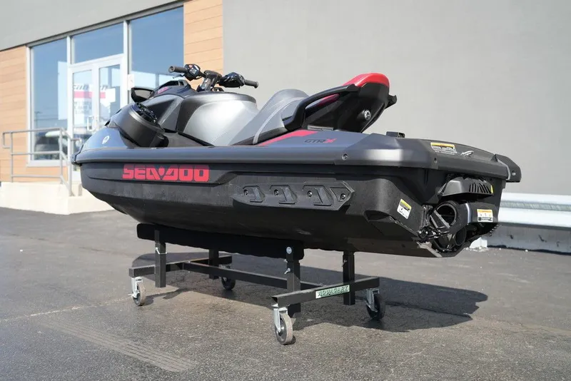 Slide: The Image of Sea-Doo GTR-X 300 2026 - 28